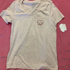 Ivory Ella short sleeve, v neck pocket t shirt